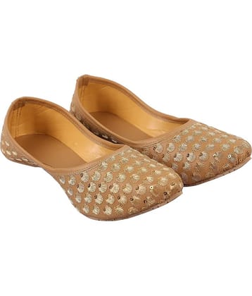 Apratim - Tan Women's Juttis