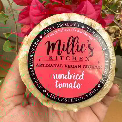Millie's Sundried Tomato and Jalapeño Wheel
