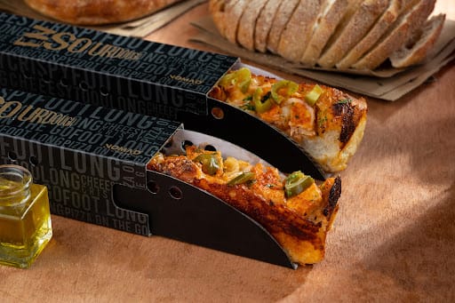 Korean Peri Peri Chicken (Extra Spicy) Footlong Pizza
