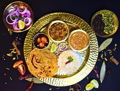 Dal Makhani & Veg Mix Meal