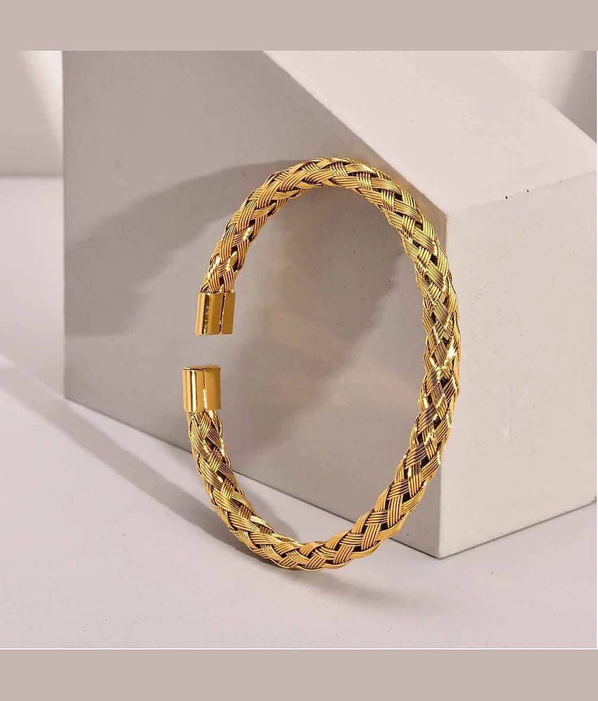 Thrillz Gold Bracelet ( Pack of 1 )