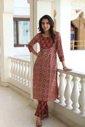 Red Cotton Premium And Elegant Kurti With Pant For Women