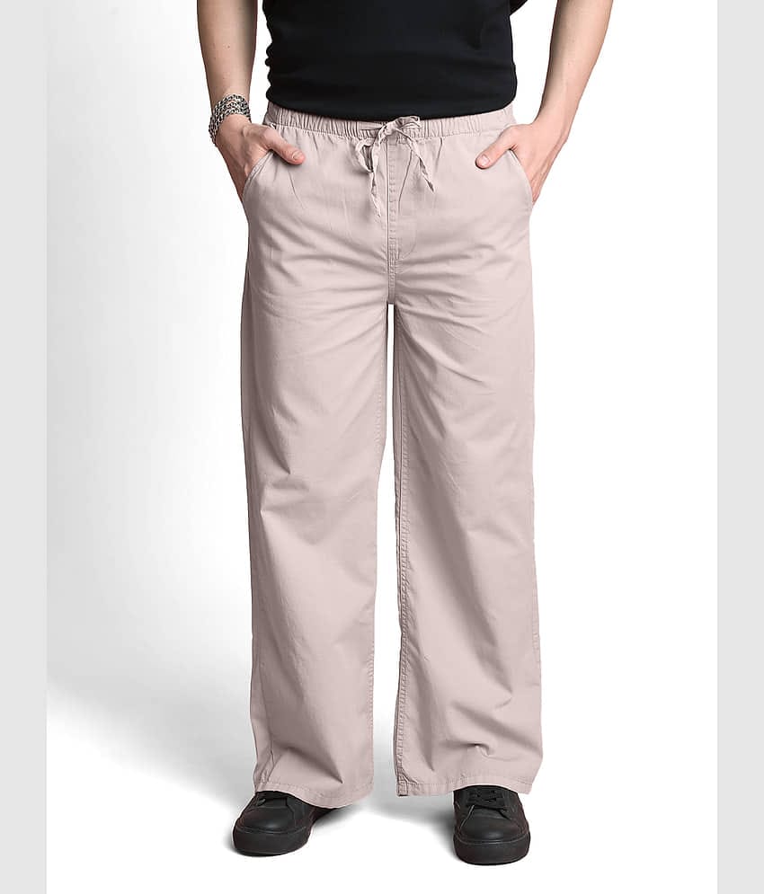 Bene Kleed Men Cotton Loose Fit Mid-Rise Pleated Chinos Trousers