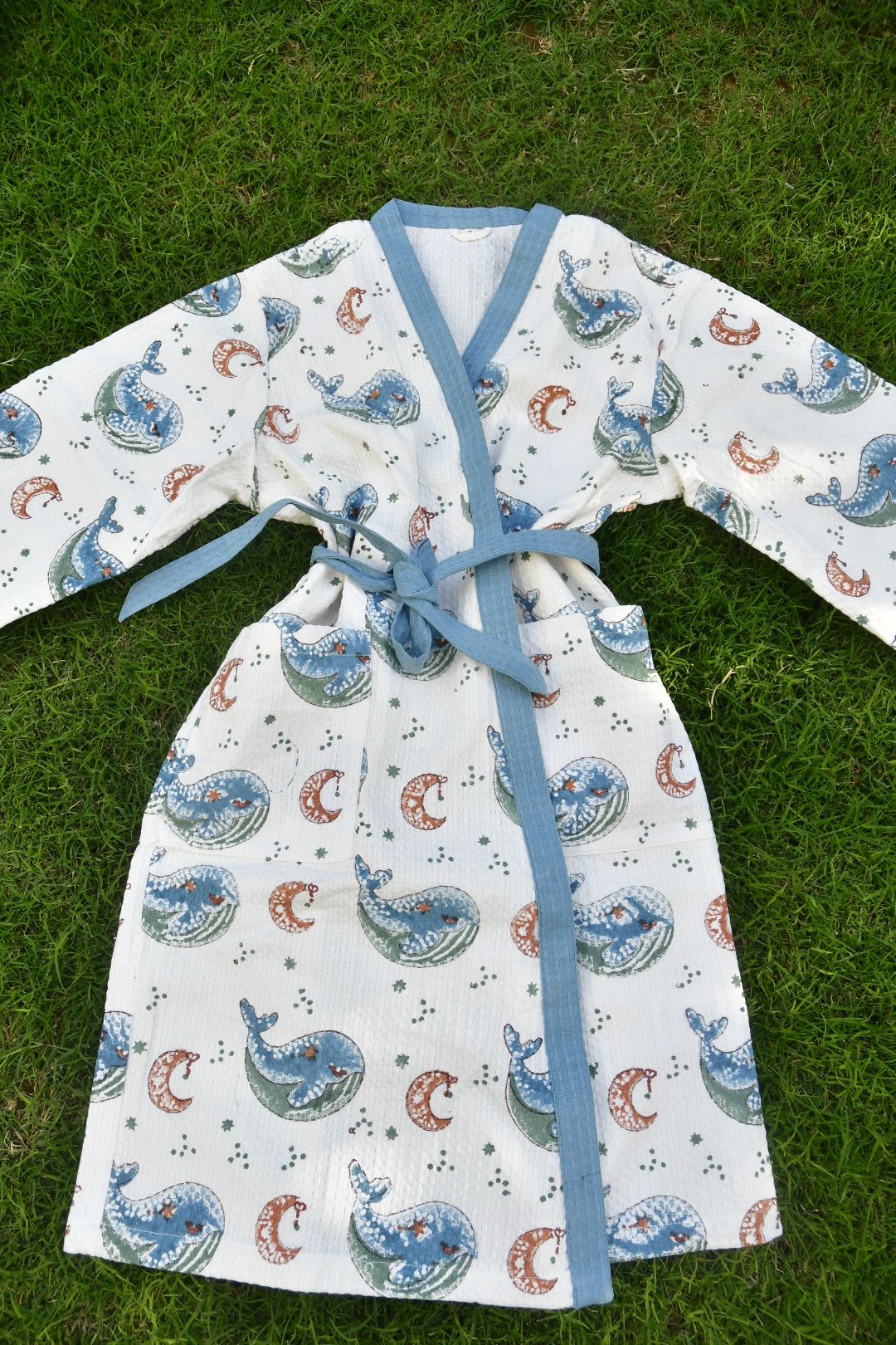 Kids HandBlock Premium Waffle Cotton Bathrobe Whale Pattern - Small (2-4 years)