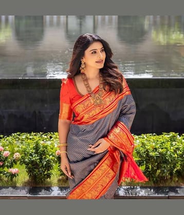 fab woven Art Silk Woven Design Kanjeevaram Sarees With Unstitched Blouse Piece ( Navy Blue )