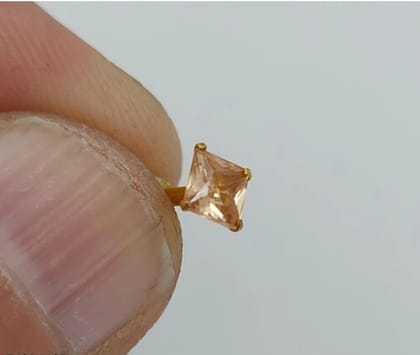 Beautiful Gold Plated Nose Pin Crytal Stone Chakor Peach Wedding Nose Ring Fashion Gift Jewellry Pack of 1