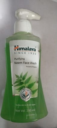 Himalaya Purifying Neem face wash Prevents pimples 