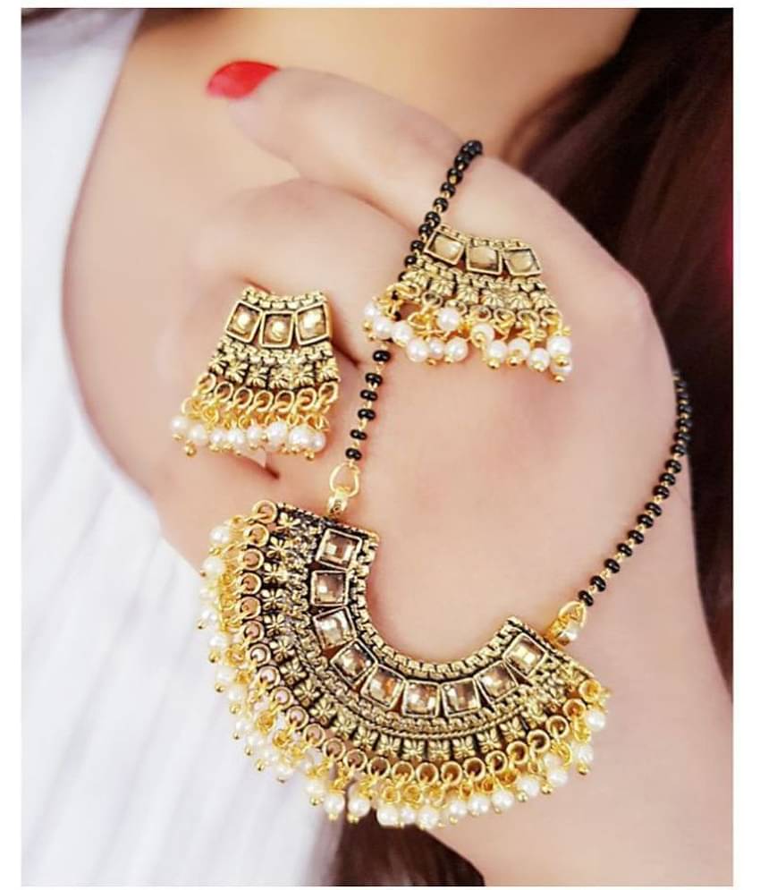 Sunhari Jewels Women Pride Gold Plated Mangalsutra Set for Women