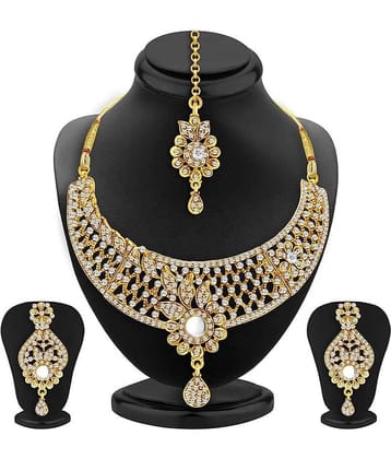 Sukkhi Golden Alloy Necklace Set With Maang Tika