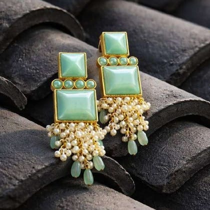 trendy ear piece for modern lady trendy ear piece for modern lady