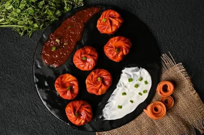 Veg Tandoori Momos [6 Pcs]