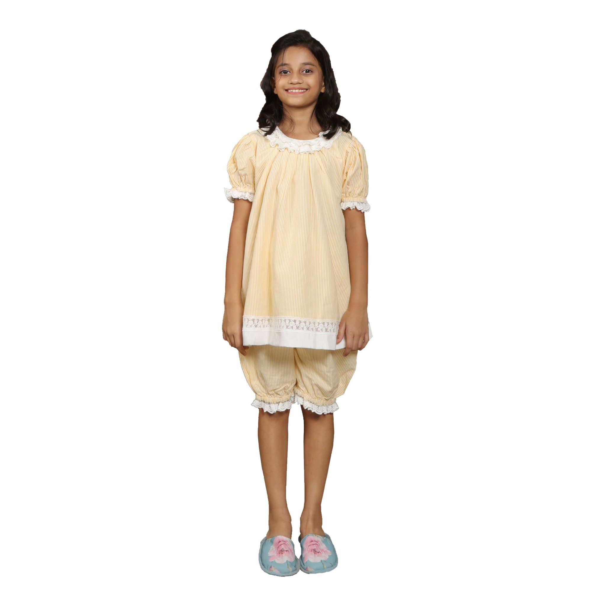 DE CHEVALERiE en Rouge - Imperial Sunflower Nightsuit - Yellow 5- 6 Years