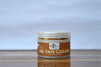 RootVeda De-Tan Cream with Chandan & Kesar 50 G