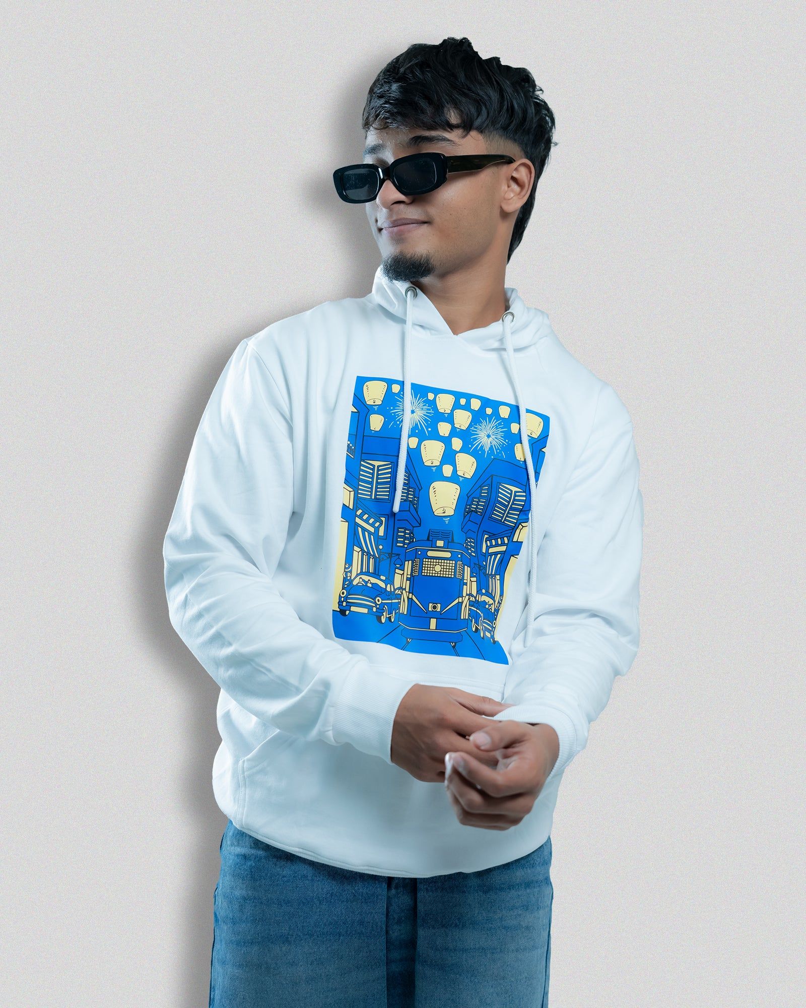 Tram (Hoodie)-White / M