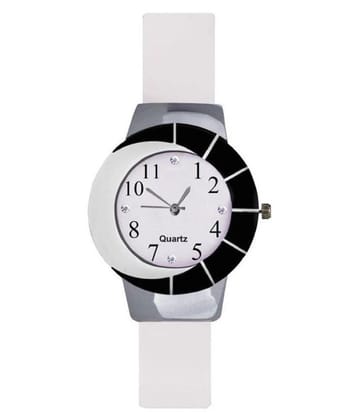 MIENTERPRISE PU Round Womens Watch