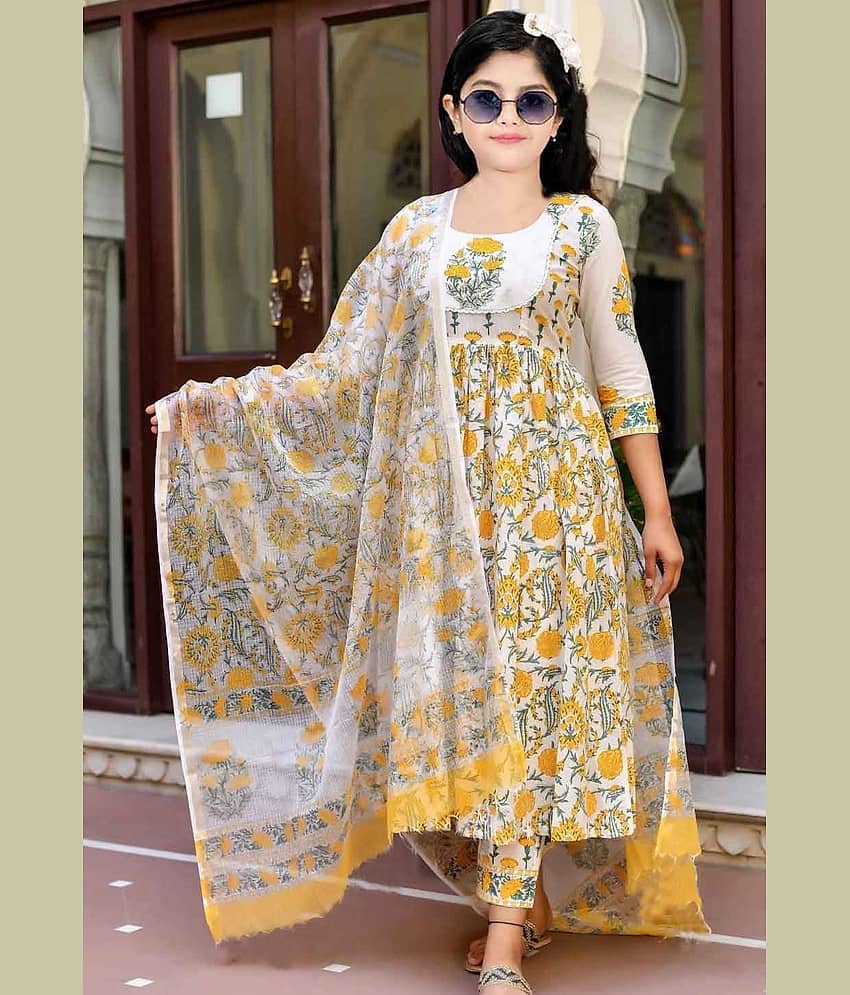 A TO Z CART Girls Cotton Kurti with Pants ( Pack of 1 , Yellow )