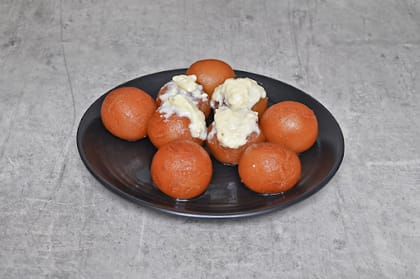 Gulab Jamun + Rabri