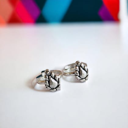 Leaf Shaped Toe Ring - Silver Plated | Sarichka