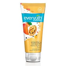 Everyuth Hydrating Walnut Apricot Scrub 100 Gms