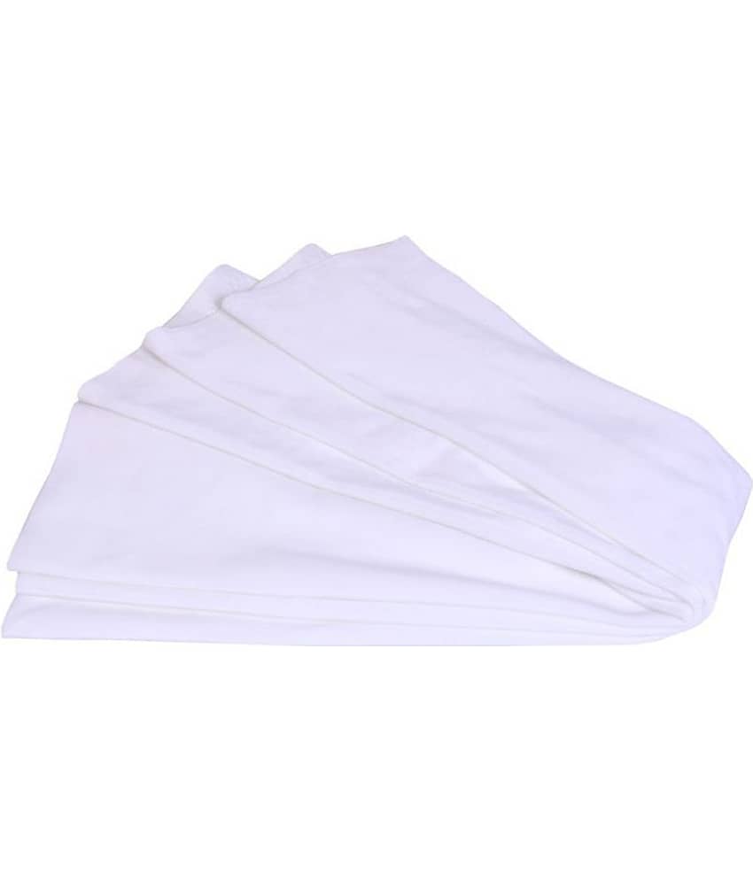 Felt Cloth ( Fleece Fabric) Size 32" * 36" Colour White, Used. In Dresses, Cushions, Soft Toys Making, Art & Craft , Jackets, Purses, Etc
