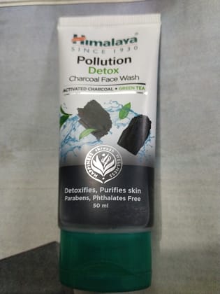 Himalaya pollution detox charcoal face wash 