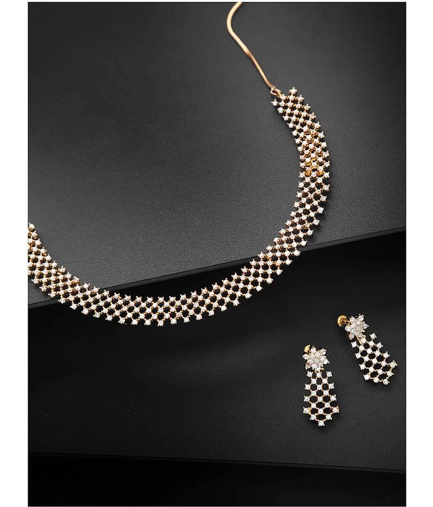 Priyaasi - Gold Brass Necklace Set ( Pack of 1 )