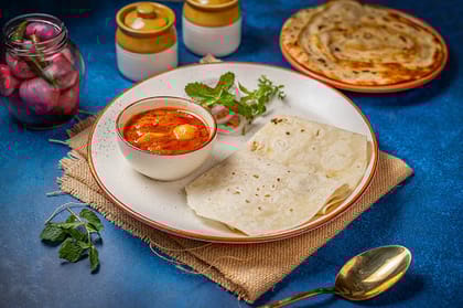 Chicken Chaap And Rumali Roti.