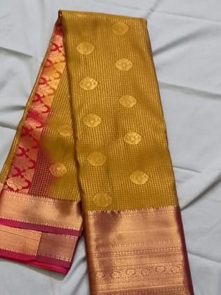 Luxurious Silk Saree Elegant Indian Attire for Women