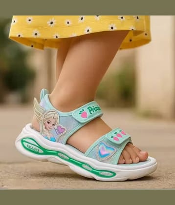 GIRLSANDAL