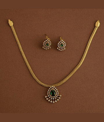 ROFARWORD Gold Brass Necklace Set ( Pack of 1 )