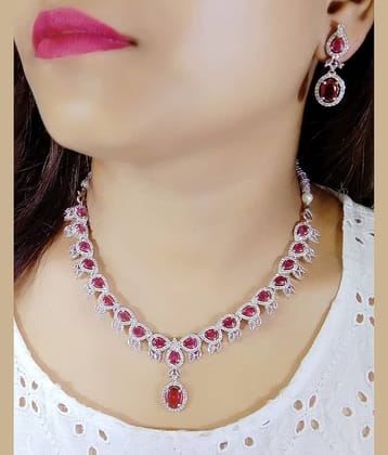 Ladymania Silver Alloy Necklace Set ( Pack of 1 )
