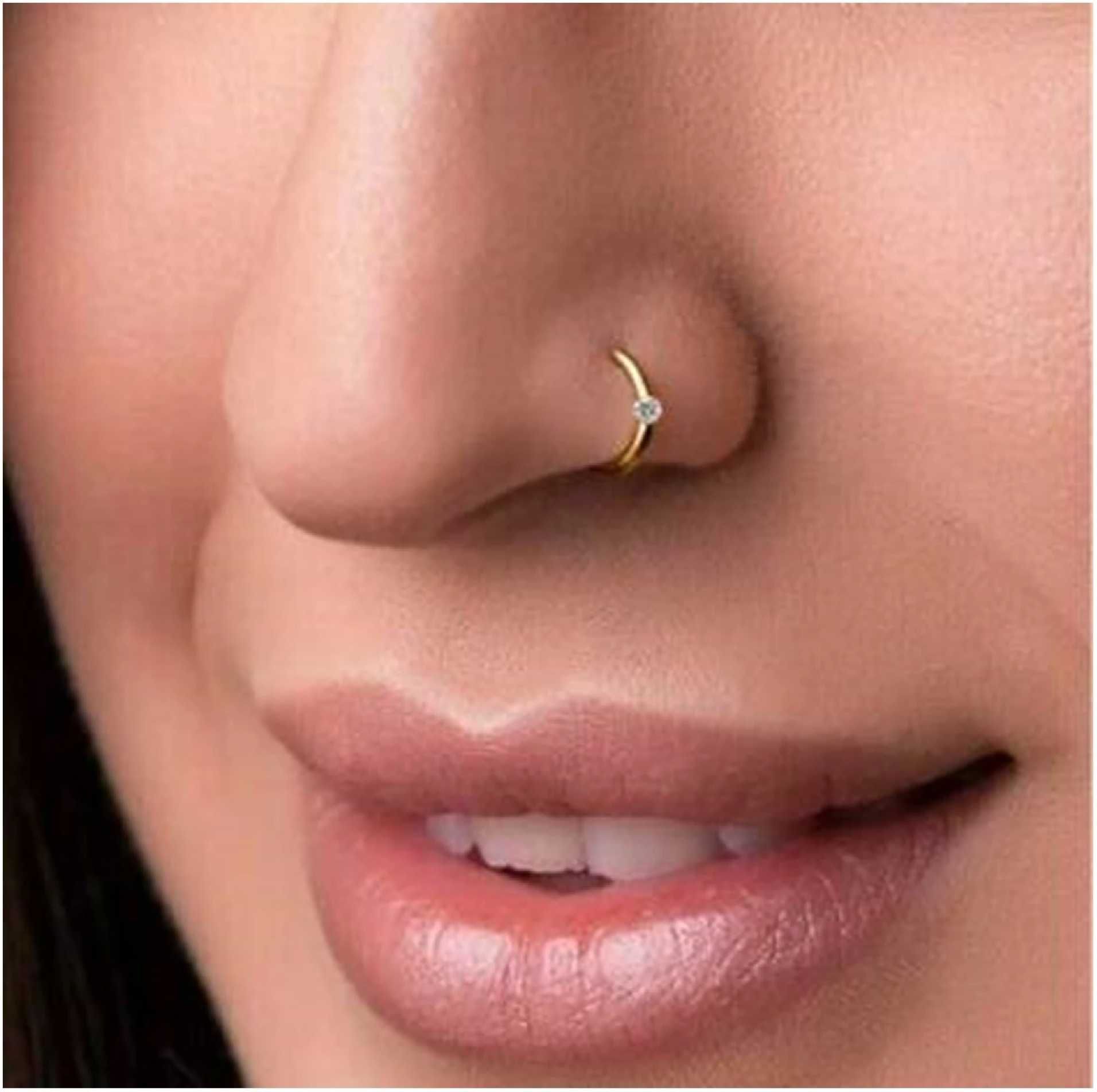 Nose Stud With 3 Nuggets - Elegant Design