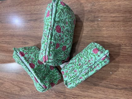 Quilted Cosmetic Bags Set, Mint Green Floral Print, 3-Piece Travel Pouches with Zippers