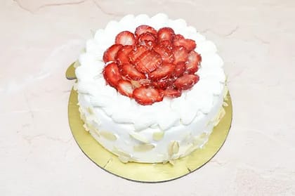 Strawberry Cake