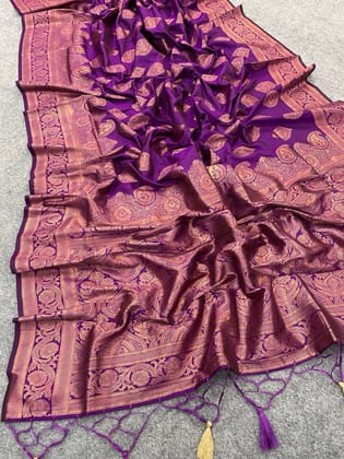 Allure Purple Soft Banarasi Silk Saree With Bewitching Blouse Piece