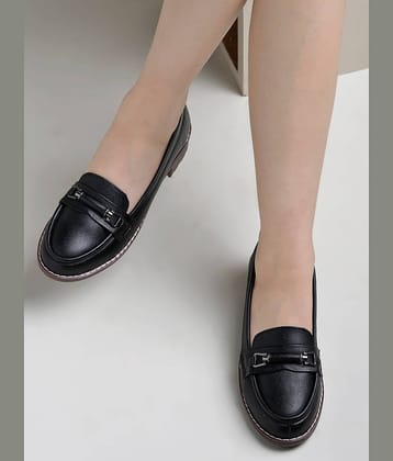 Shoetopia Cream Women's Loafers