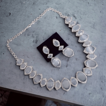 Grey Elegance Necklace in Rhodium-Grey / Rhodium