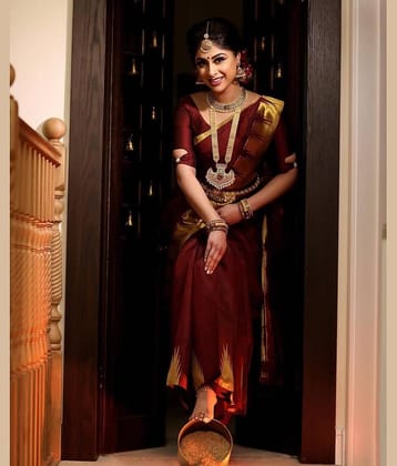 fab woven Art Silk Woven Kanjeevaram Sarees With Unstitched Blouse Piece ( Maroon )