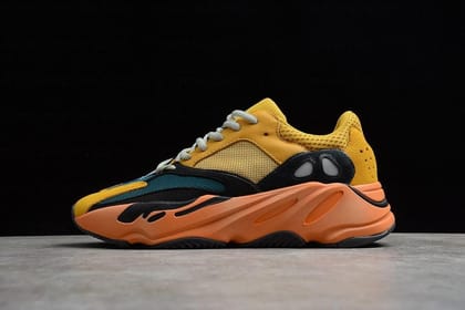 adidasMen's YEEZY Boost 700 - Sun-Euro 41