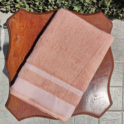 Peach Bath Towels - 675 GSM-Large -75 x 150 cm
