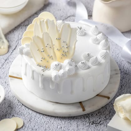 White Forest Cream Cake 1 Kg Eggless