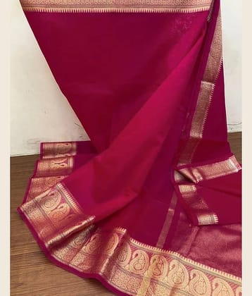 Samah Organza Self Design Saree With Unstitched Blouse Piece ( Red )