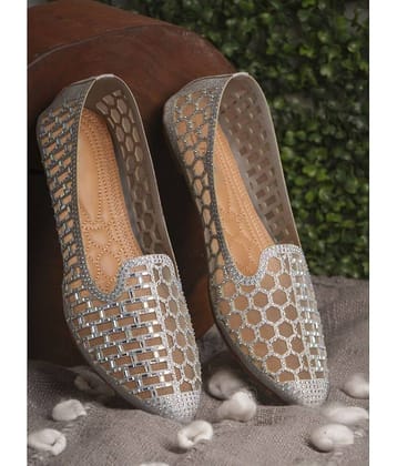 JM Looks Silver Women's Casual Ballerinas