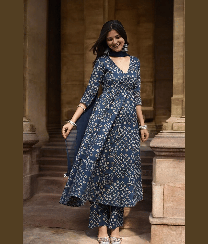 YAGNIK FASHION Women Rayon Printed A-line Kurti With Palazzo ( Blue )