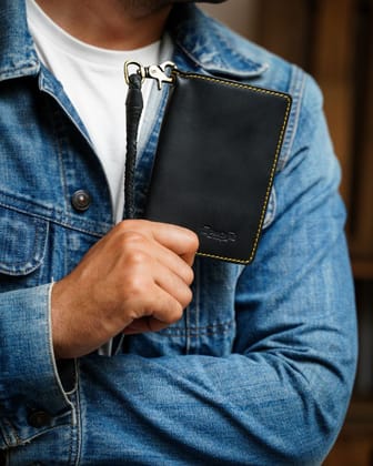 explorer wallet-black / intl