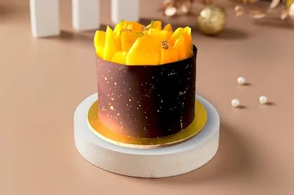 Eggless Mango Pastry