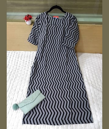 Ethnic Basket Pack of 1 Crepe Printed Straight Women's Kurti - ( Black )