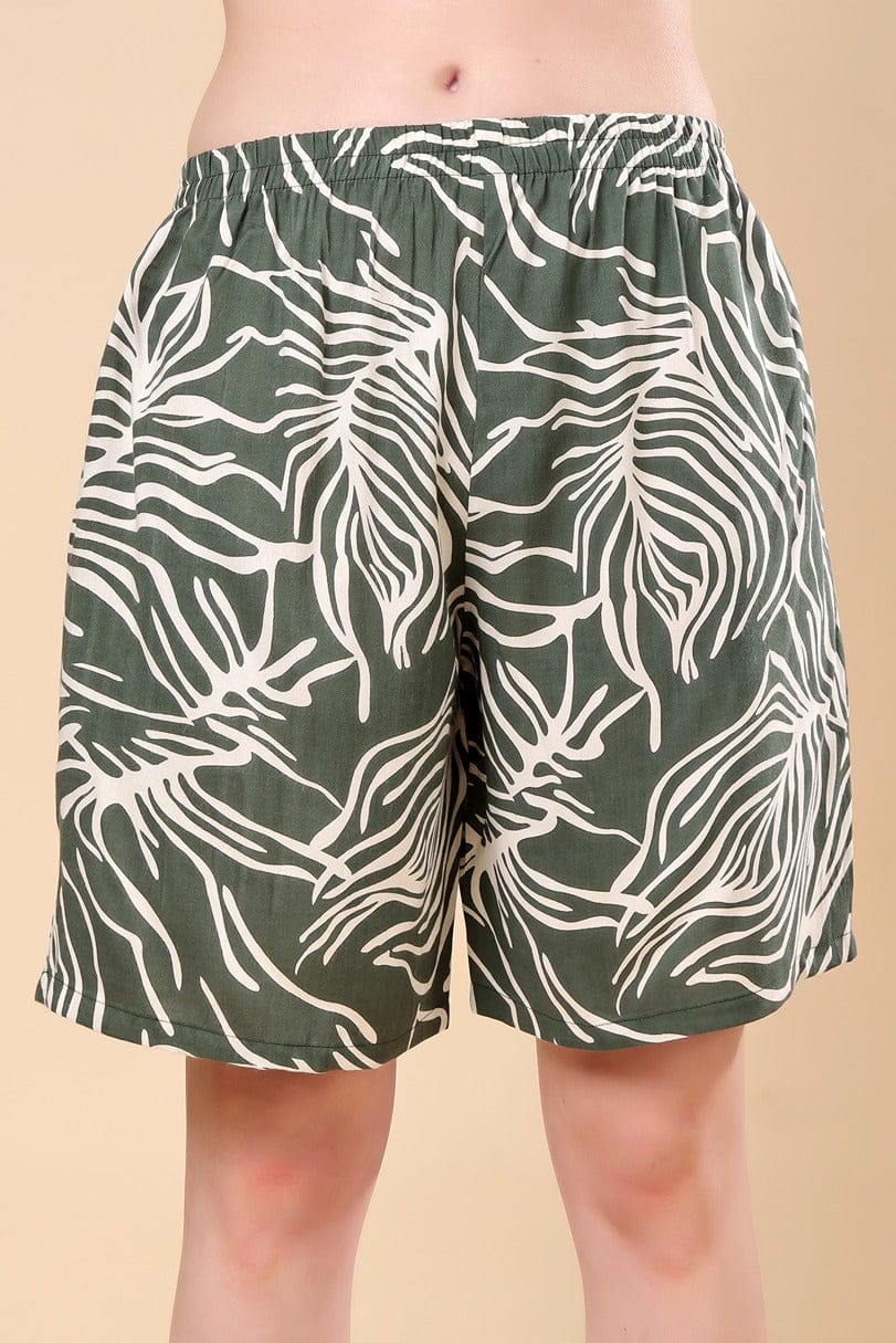 Thin Leaves Printed Shorts-L / Green