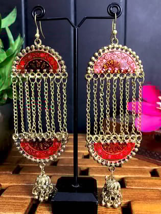 Chic German Silver Earring With Intricate Design
