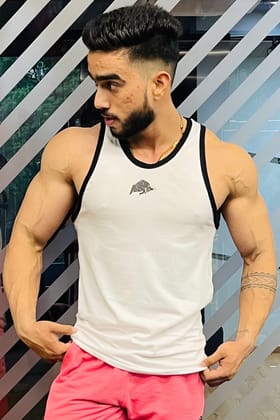 Streetwear Tank With Bull Logo (White)-S